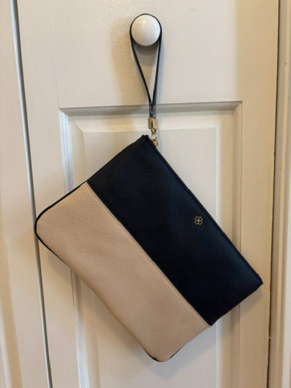 Ann Taylor color block wristlet/clutch - NWT - Picture 2 of 6